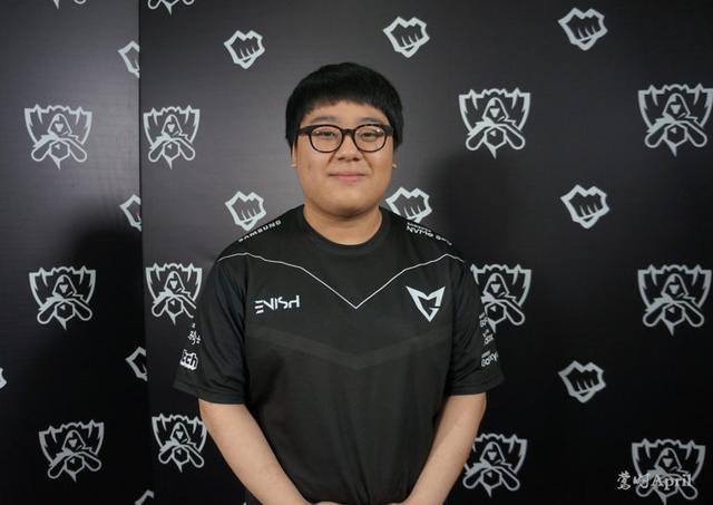 在期待胡明 在期待胡明