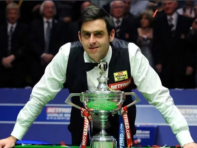 据转会期动 据转会期动